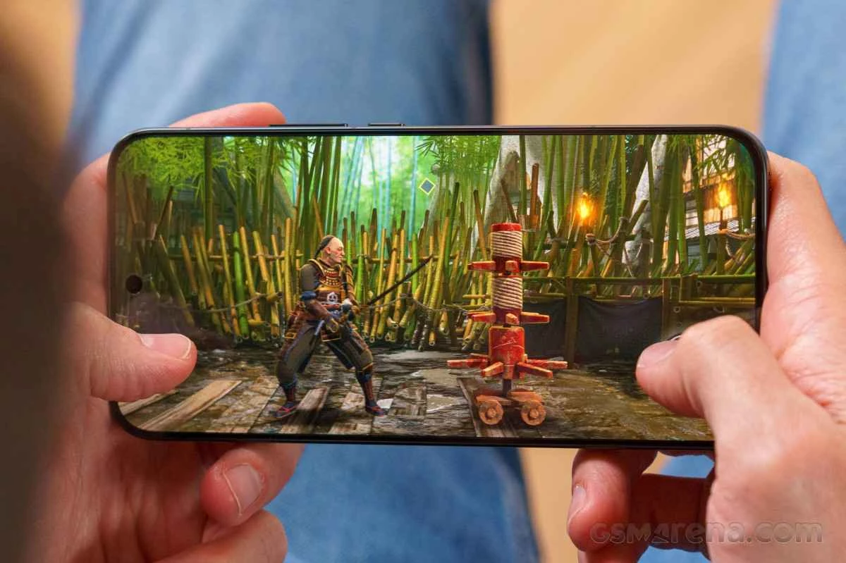 iQOO 15 Ultraは史上最大のアクティブ冷却ファンを搭載